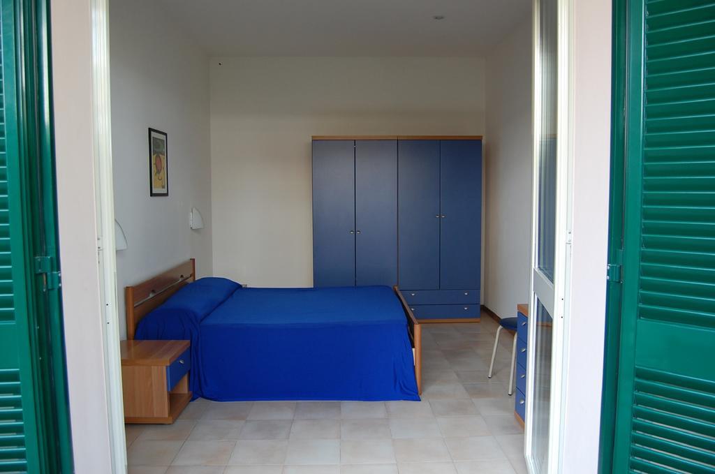 Riviera Residence Marina di Pietrasanta Zimmer foto